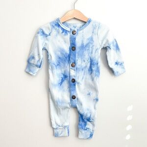 Unisex Tie-dye Bodysuit size 6-12M NWT